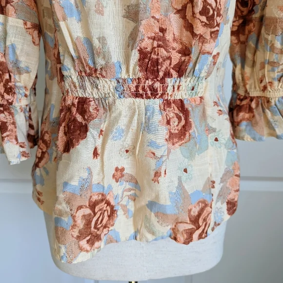 Free People Top Blouse Short Sleeve Deep V-Neck Floral Print Linen Ivory L NWT - Picture 7 of 16